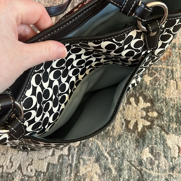 Coach Chelsea Leah Black and White Patterned Leather Bag - Picture 5 of 7